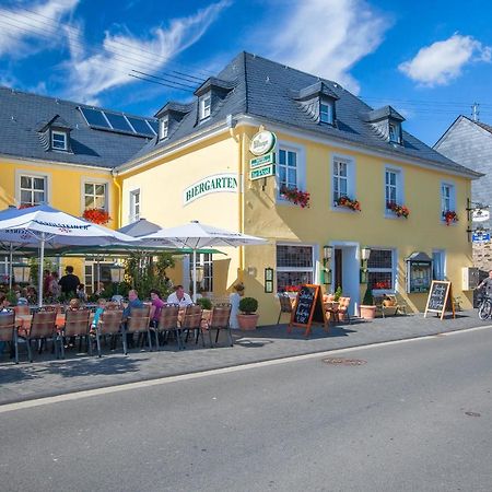 Hotel Zur Post Mulheim an der Mosel Bagian luar foto