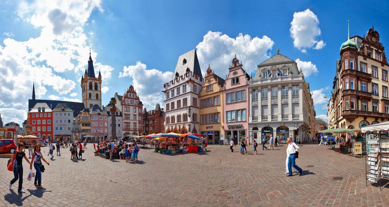Hotel Zur Post Mulheim an der Mosel Bagian luar foto