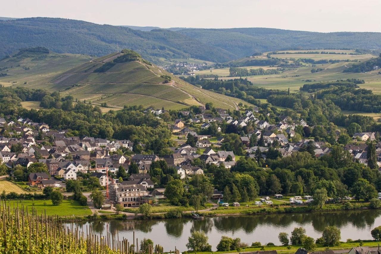 Hotel Zur Post Mulheim an der Mosel Bagian luar foto