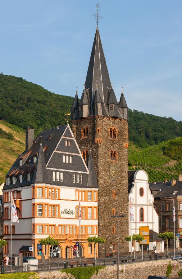 Hotel Zur Post Mulheim an der Mosel Bagian luar foto