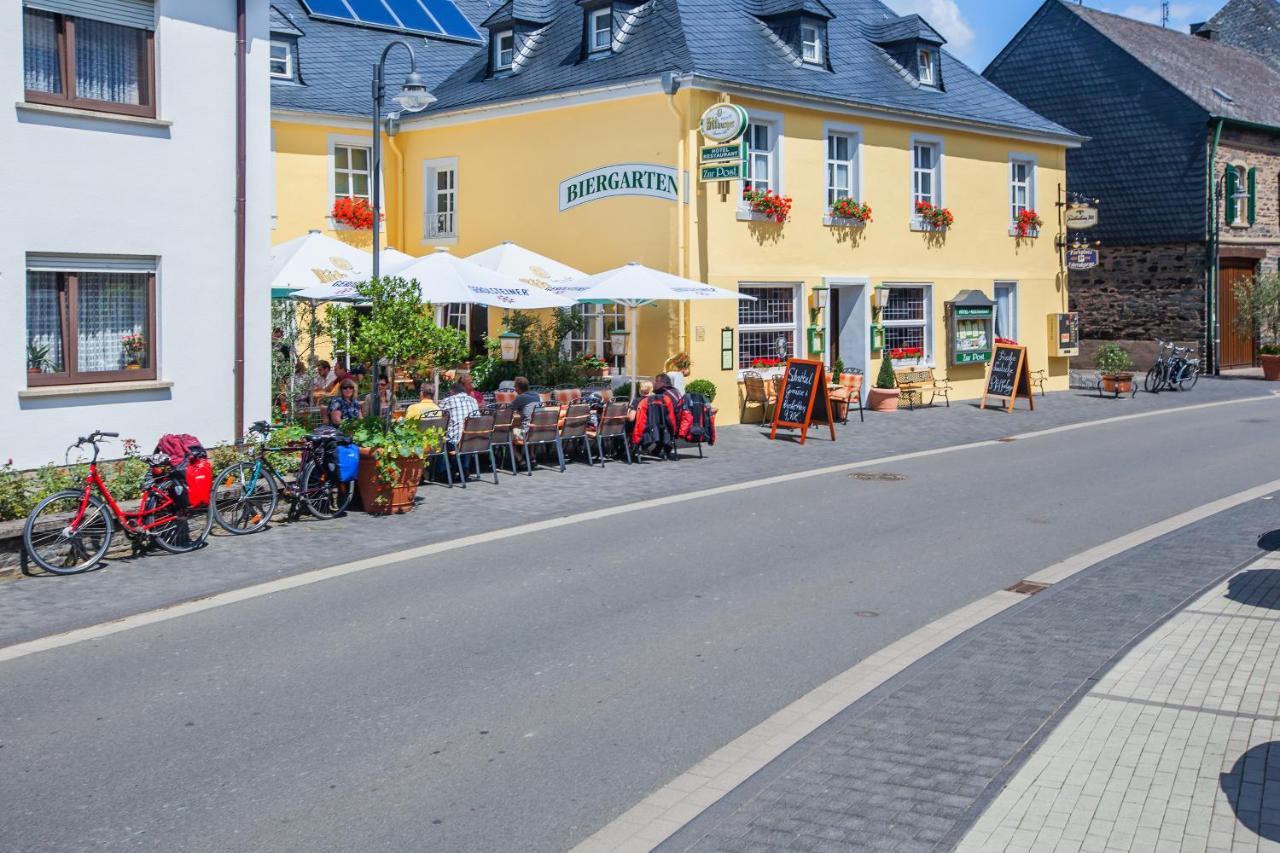Hotel Zur Post Mulheim an der Mosel Bagian luar foto