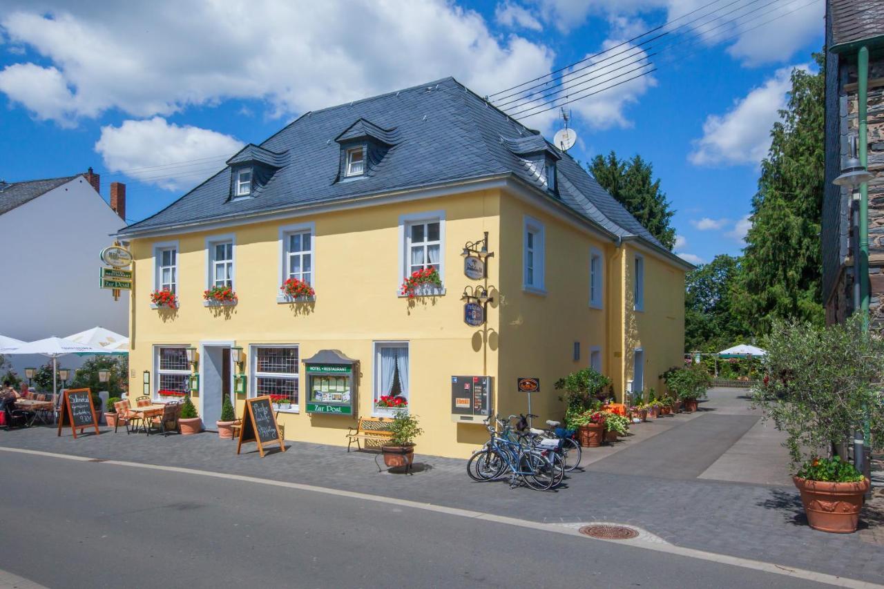 Hotel Zur Post Mulheim an der Mosel Bagian luar foto