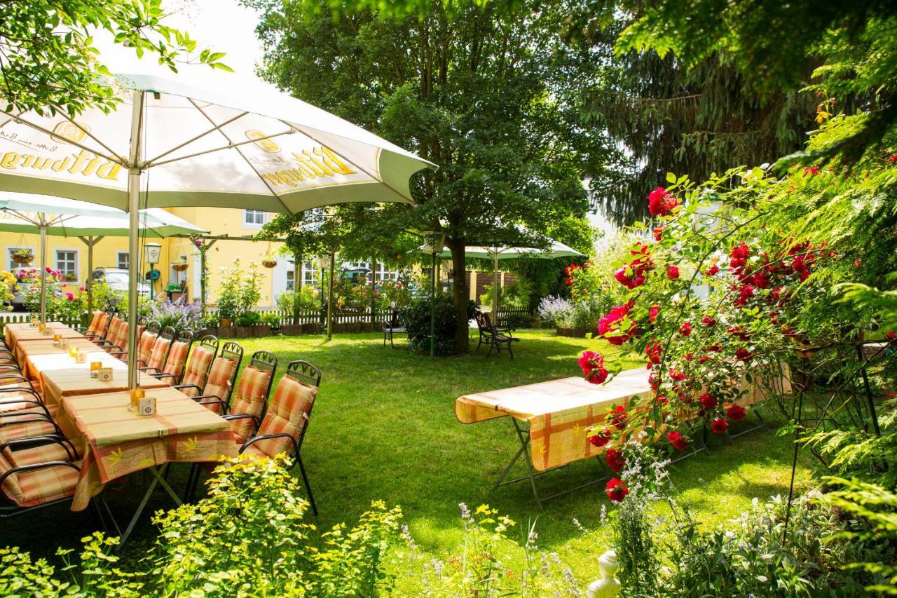 Hotel Zur Post Mulheim an der Mosel Bagian luar foto