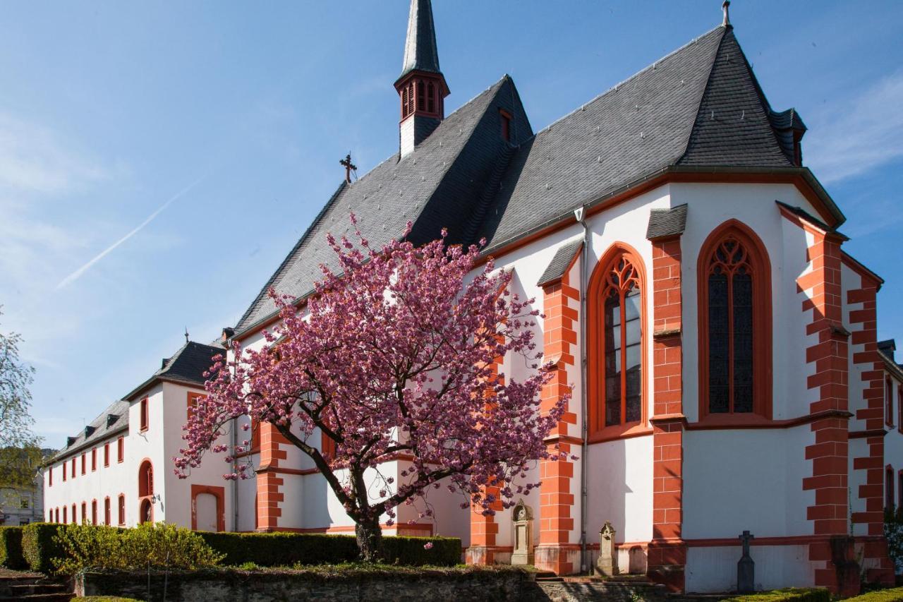 Hotel Zur Post Mulheim an der Mosel Bagian luar foto