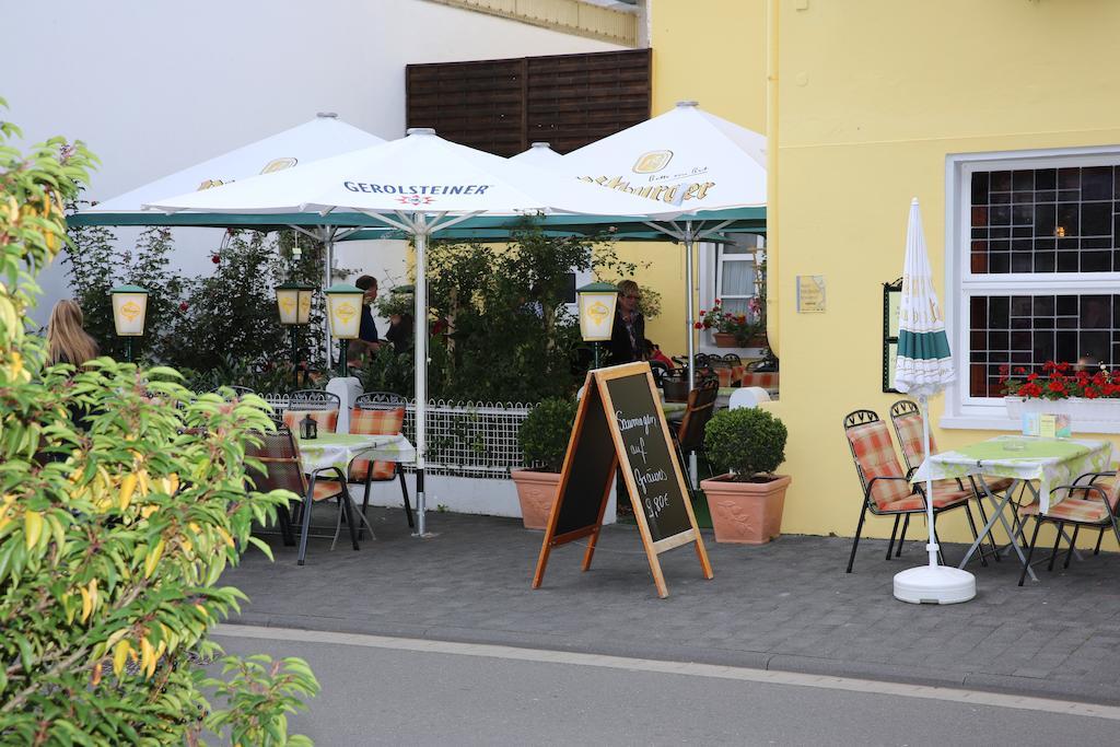 Hotel Zur Post Mulheim an der Mosel Bagian luar foto